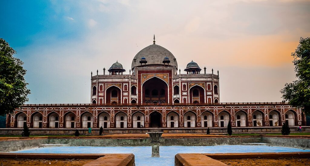 Humayun's Tomb Delhi 2022 | History, Timings, Entry Fee,