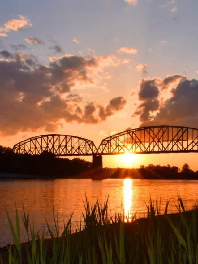 13 Best Things to do in North Dakota - 𝗧𝗼𝘂𝗿𝗬𝗮𝘁𝗿𝗮𝘀