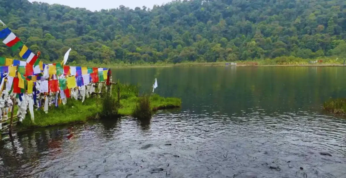 Khecheopalri Lake