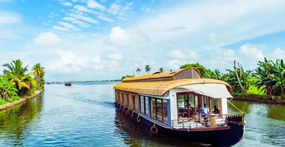 Houseboat Cruises in Alleppey